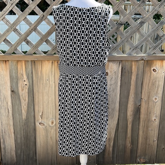 Unchained by Ann Taylor Outlet Size Large Petite - Picture 6 of 8